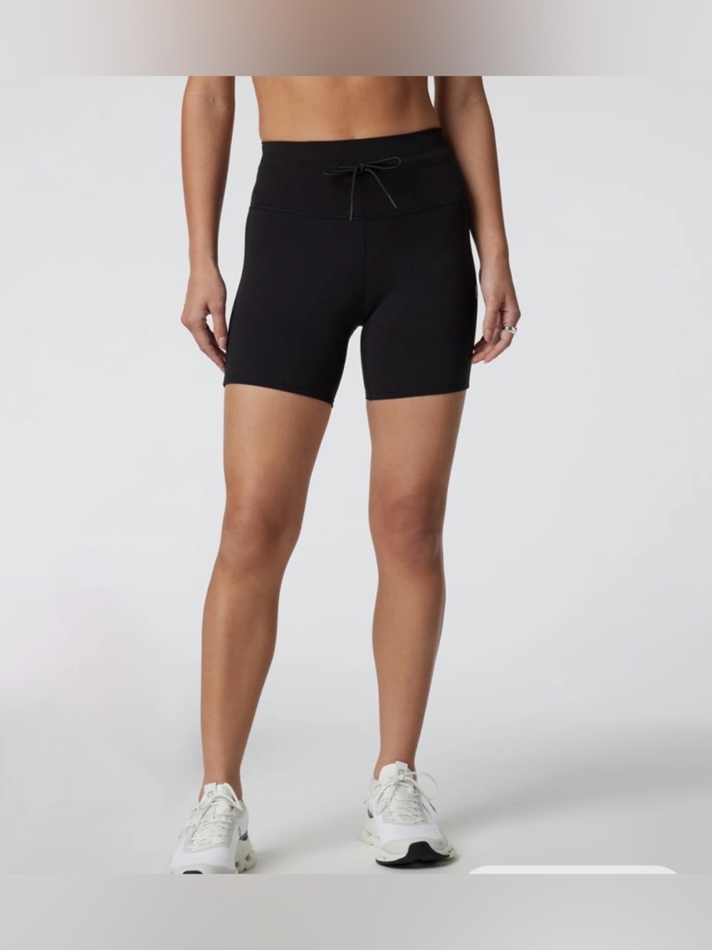 VUORI Daily Short- Opal - Picture 6 of 6